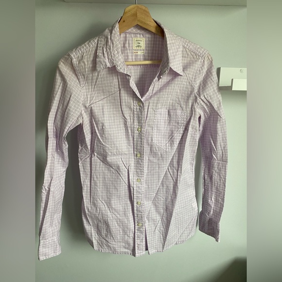 Gap Shirt- Lilac - XS SIZE - Picture 1 of 2